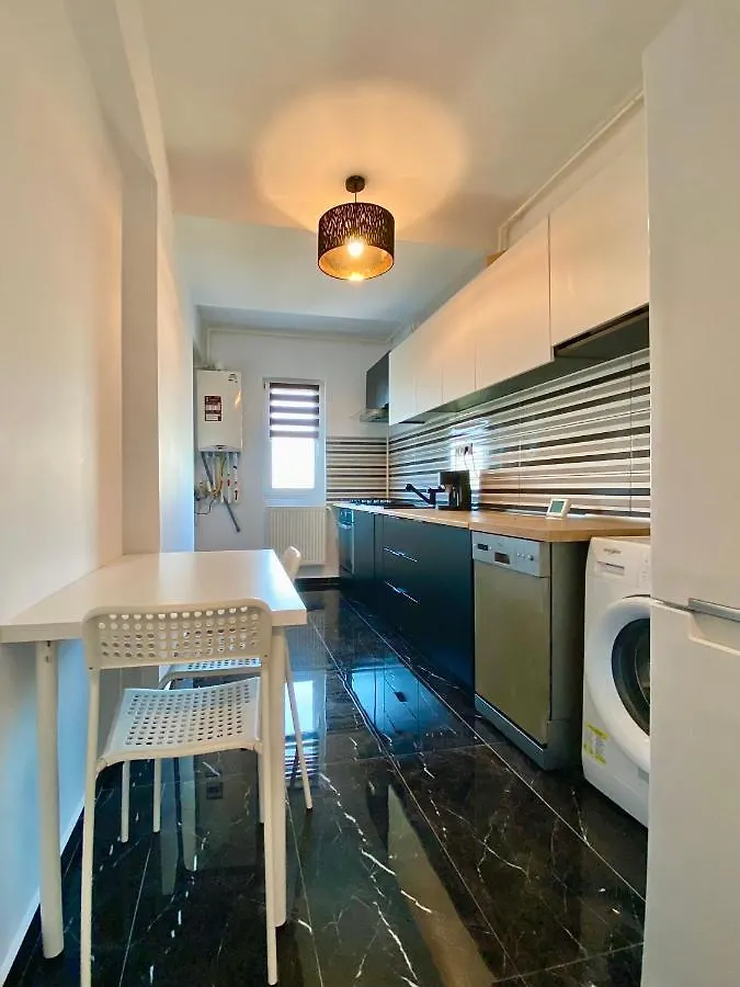Apartment Titan Pallady Bukarest 0*,